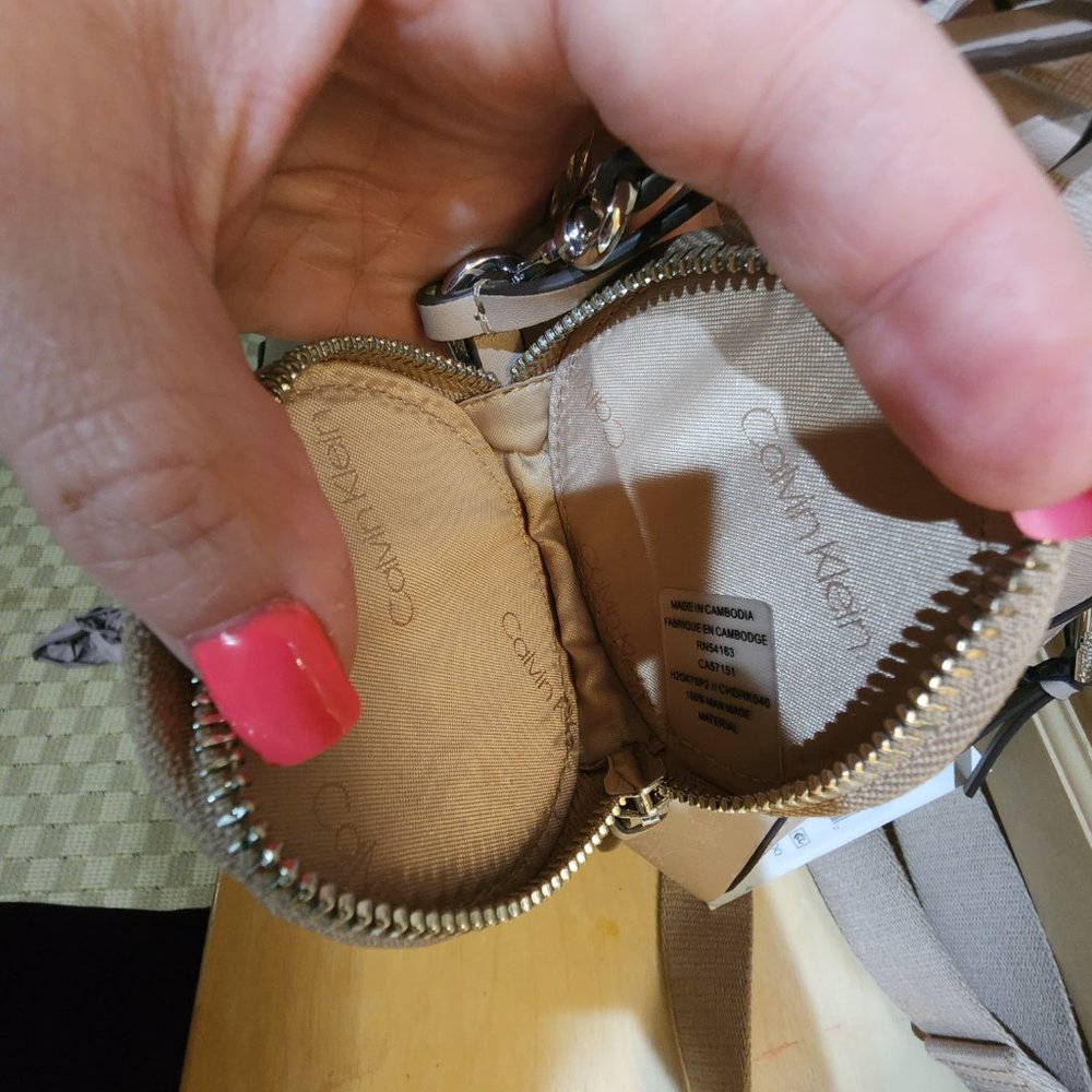 Calvin Klein bag - Picture 2 of 13